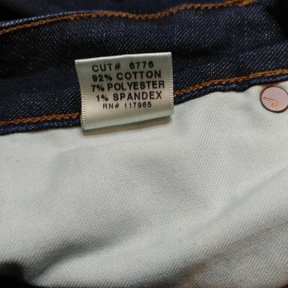 J Brand Pure Wash Bombshell Cigarette Skinny Jean - Picture 11 of 12